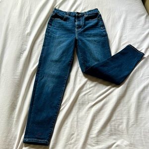 American eagle curvy high rise jean